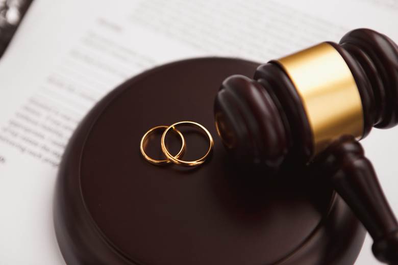 Divorce Attorney Vs Mediator